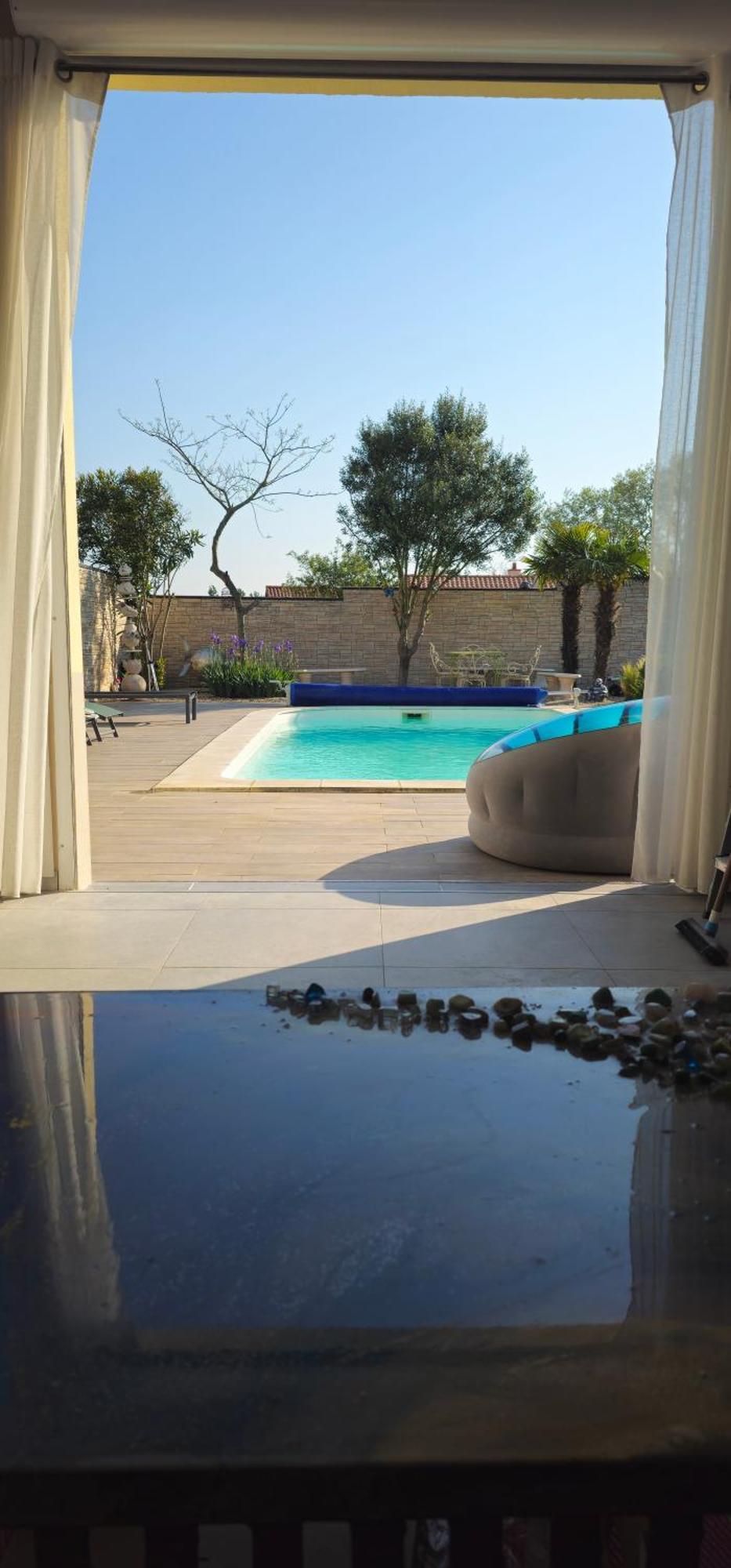 Maison 2 Piscine Wifi Pres De La Pas D Animaux Hébergement de vacances *